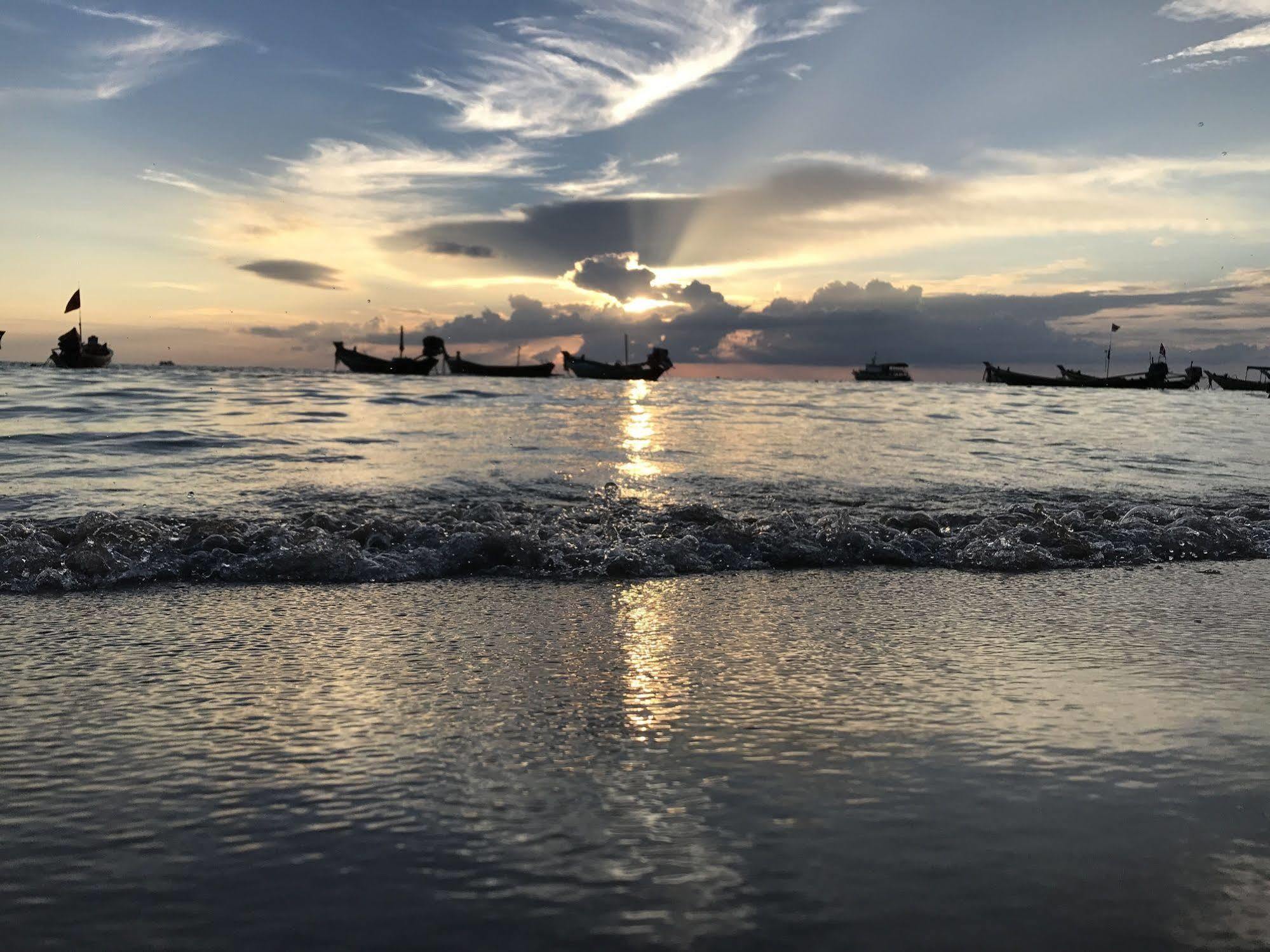 Indie Hostel - Ko Tao Bagian luar foto